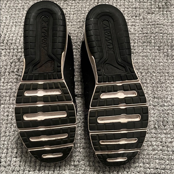 Nike Air Max Black Knit Sneakers - Picture 5 of 11